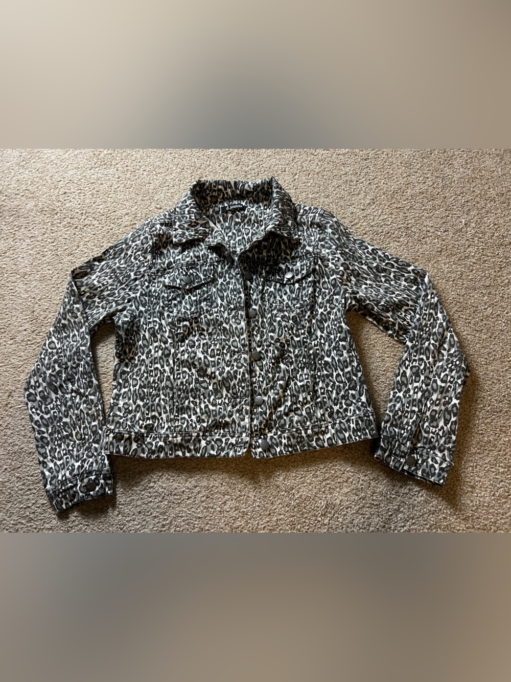 D. Jeans Women's Leopard Print Buttoned Jacket Size Medium Animal Print Moto